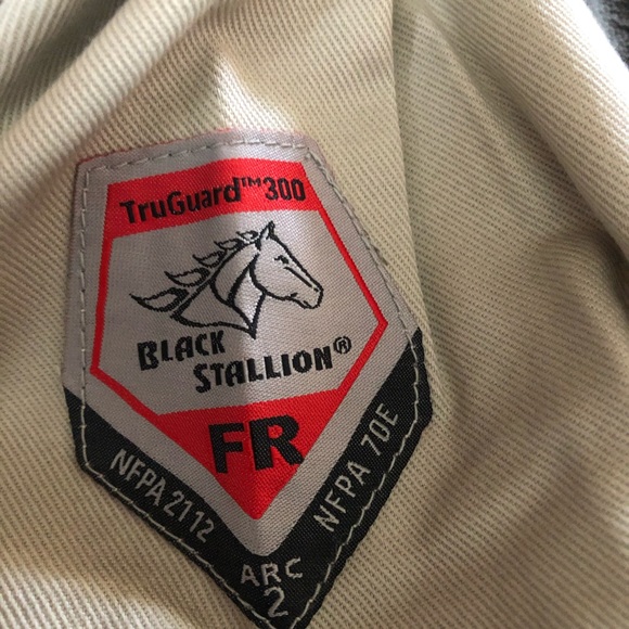 2 Never Worn Fire Resistant Welding Shirts - Picture 5 of 6